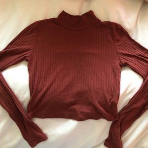 CROPPED MOCK NECK LONG SLEVE